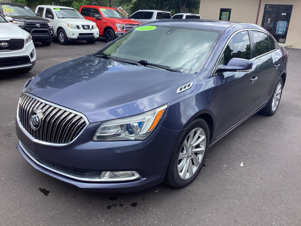 2015 Buick Lacrosse Image 3