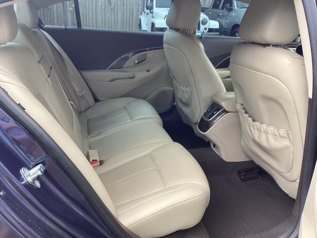 2015 Buick Lacrosse Image 12