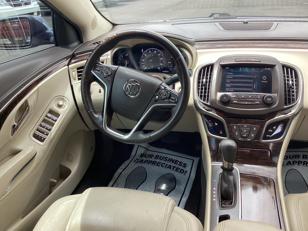 2015 Buick Lacrosse Image 21