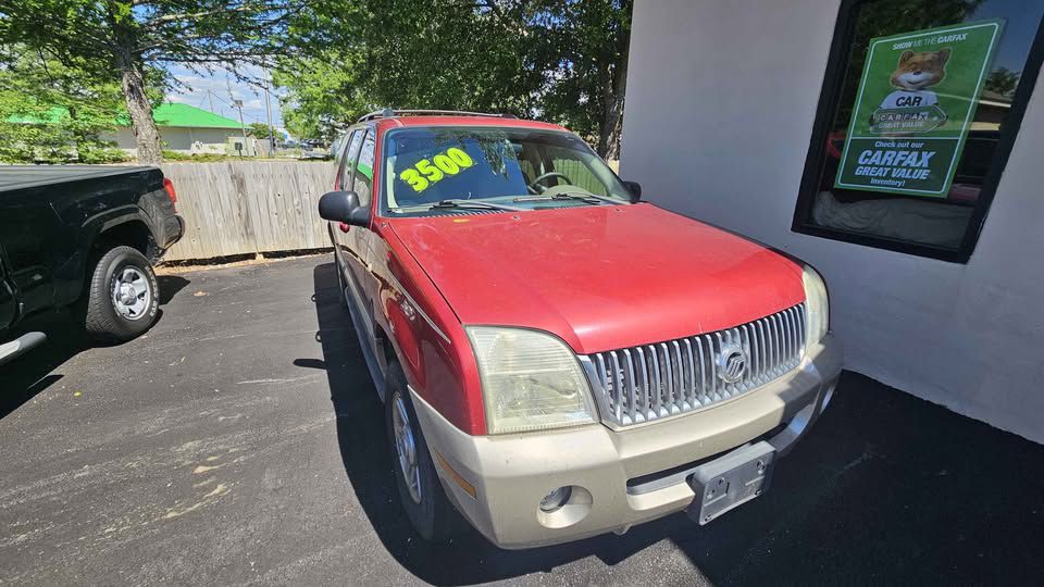 2004 Mercury Mountaineer Image 2
