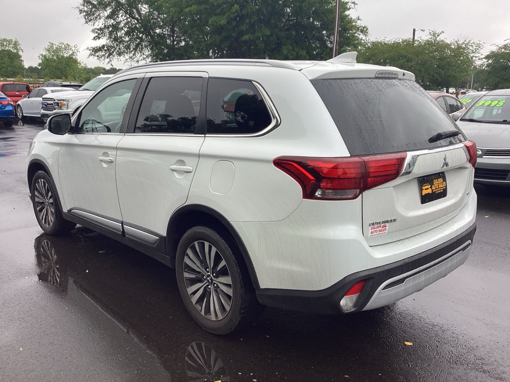2020 Mitsubishi Outlander Image 5