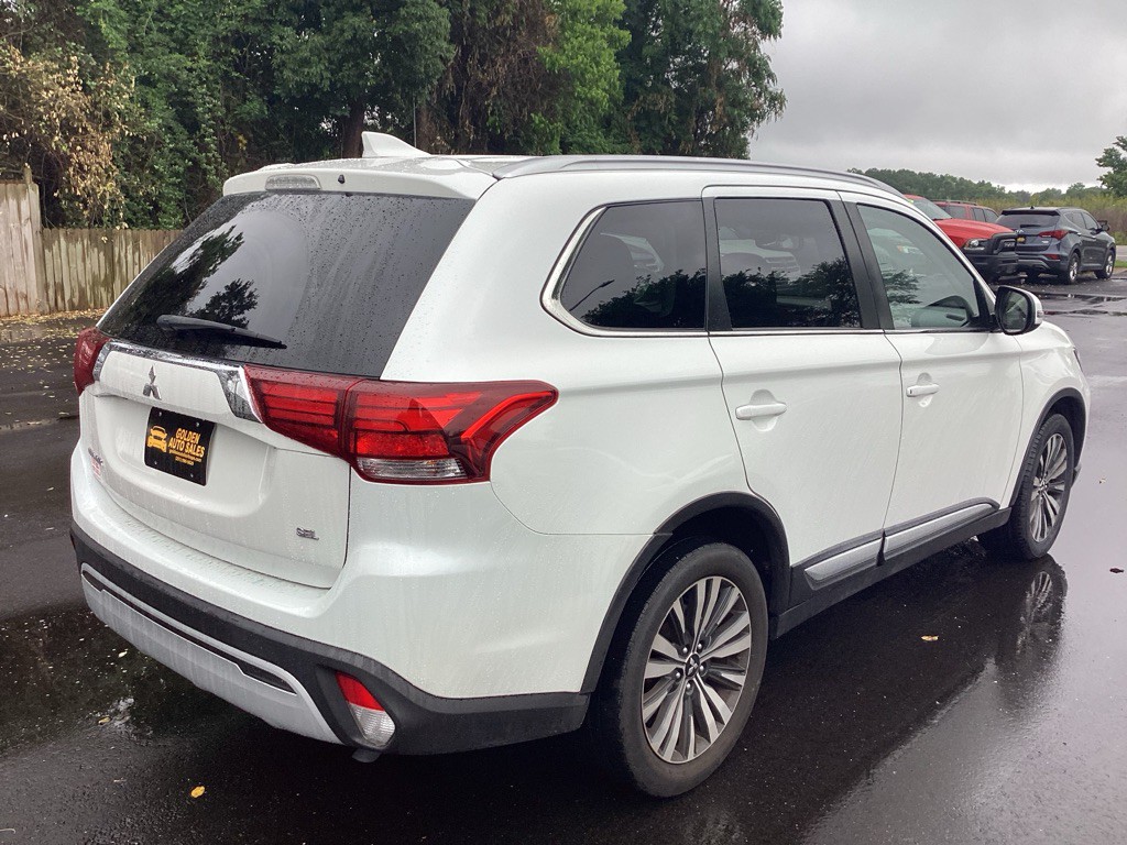 2020 Mitsubishi Outlander Image 7