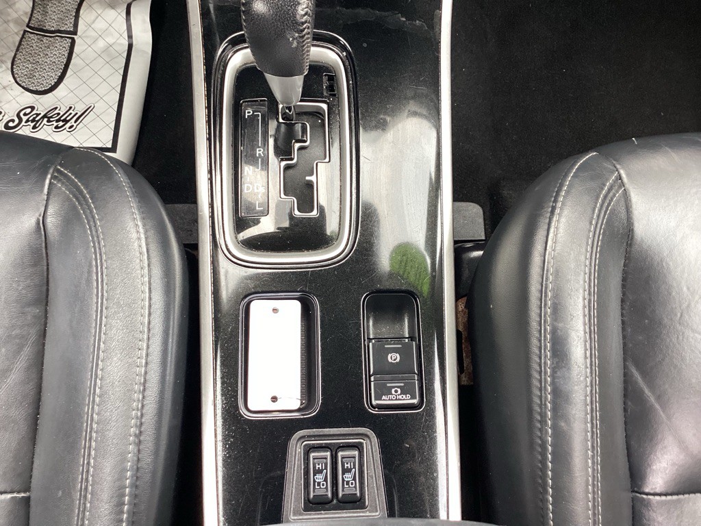 2020 Mitsubishi Outlander Image 19