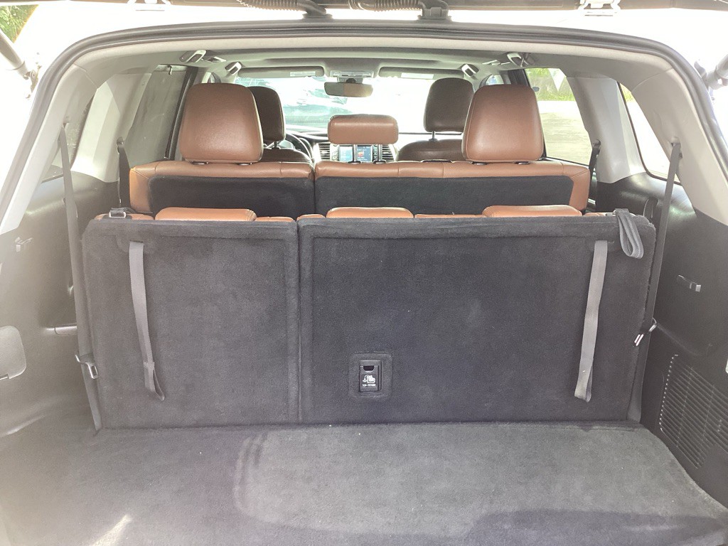 2017 Toyota Highlander Image 13