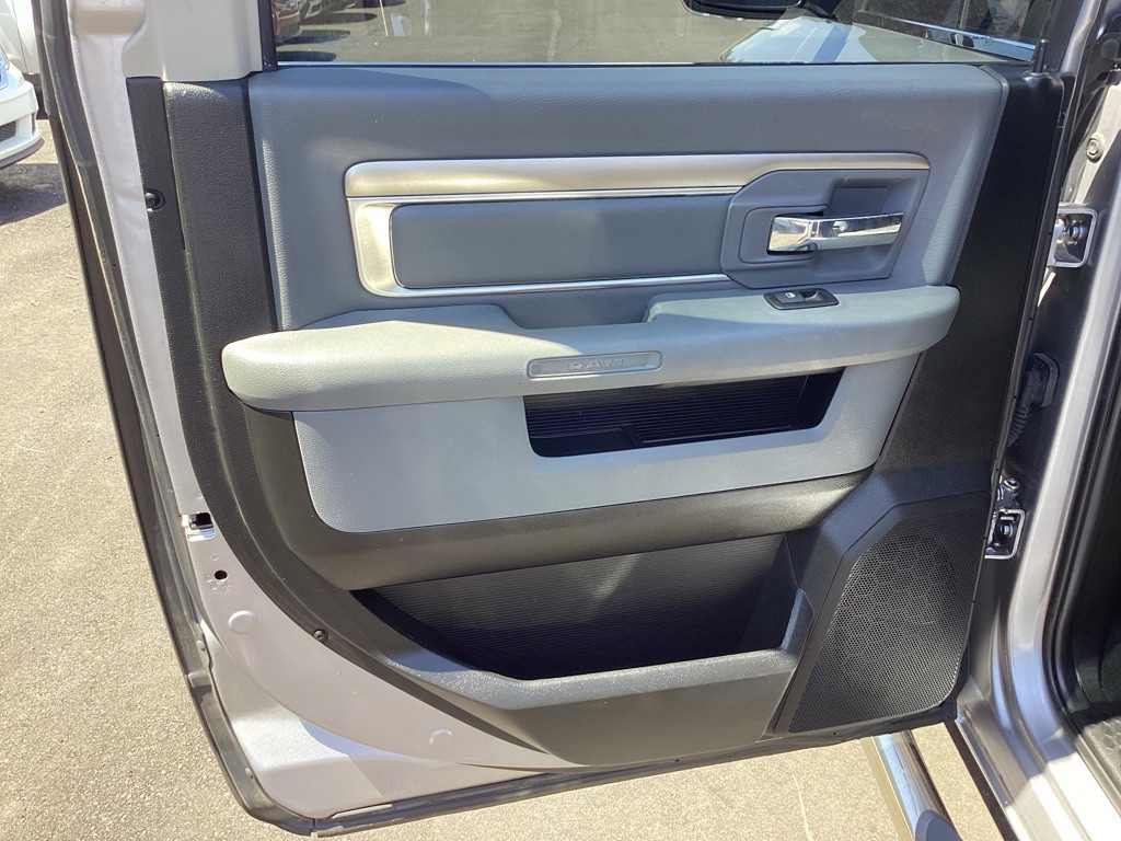 2019 RAM 1500 Image 25