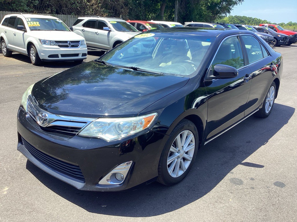 2012 Toyota Camry Image 3