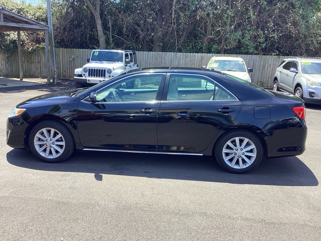 2012 Toyota Camry Image 4