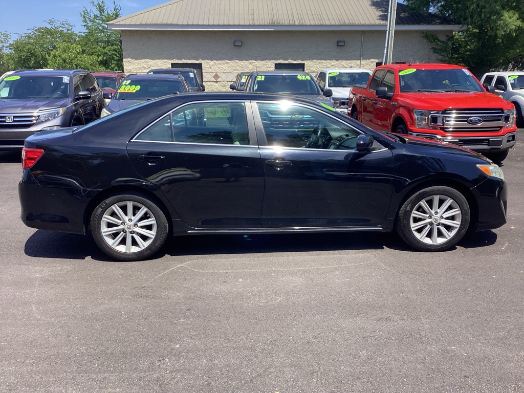 2012 Toyota Camry Image 8