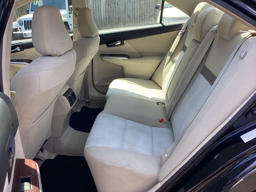 2012 Toyota Camry Image 11