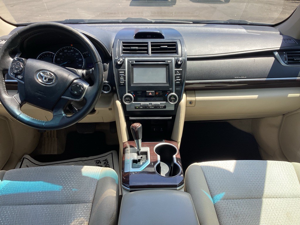 2012 Toyota Camry Image 14