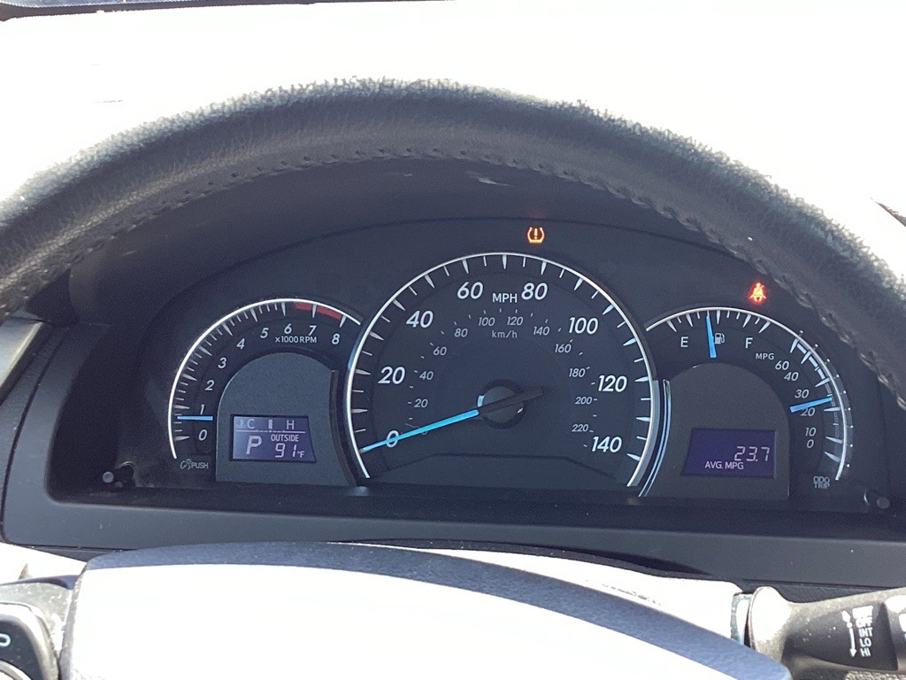 2012 Toyota Camry Image 20