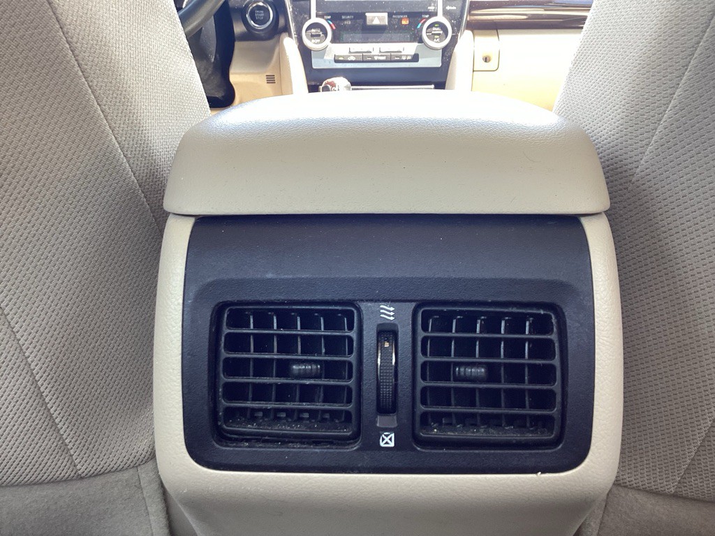 2012 Toyota Camry Image 22