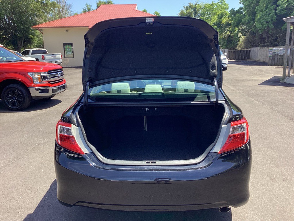 2012 Toyota Camry Image 25
