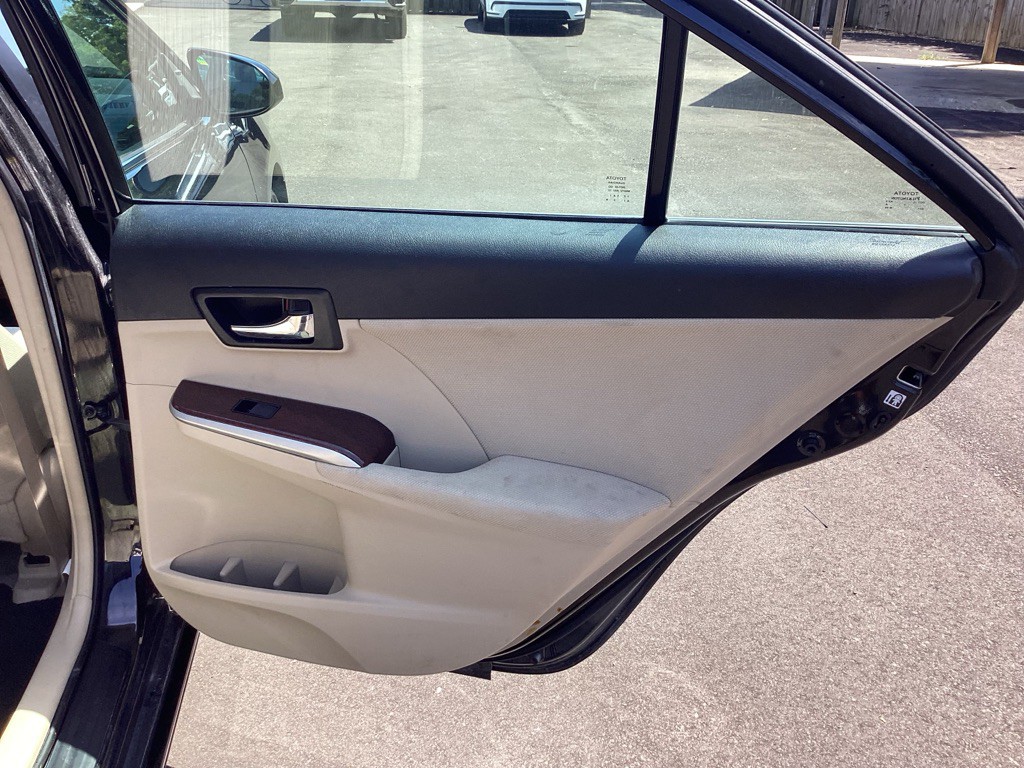 2012 Toyota Camry Image 28