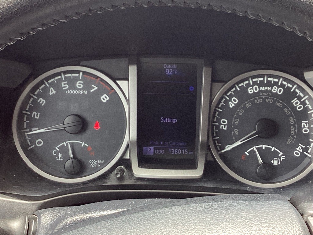 2017 Toyota Tacoma Image 20