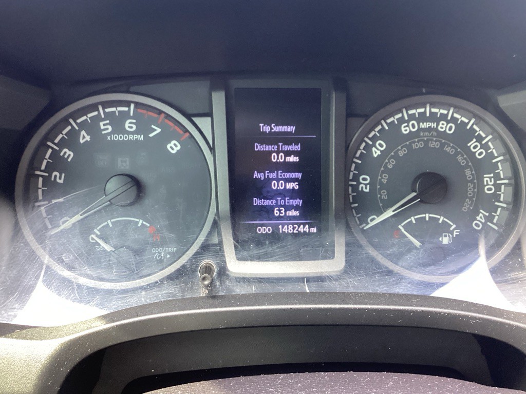 2016 Toyota Tacoma Image 19