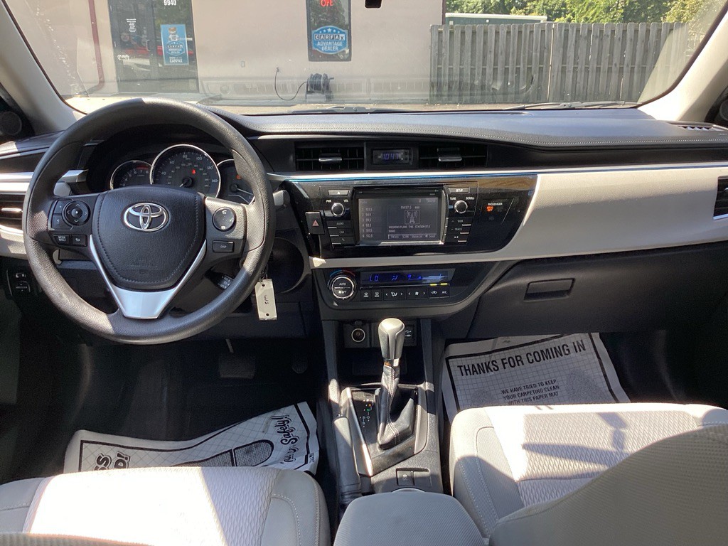 2014 Toyota Corolla Image 15