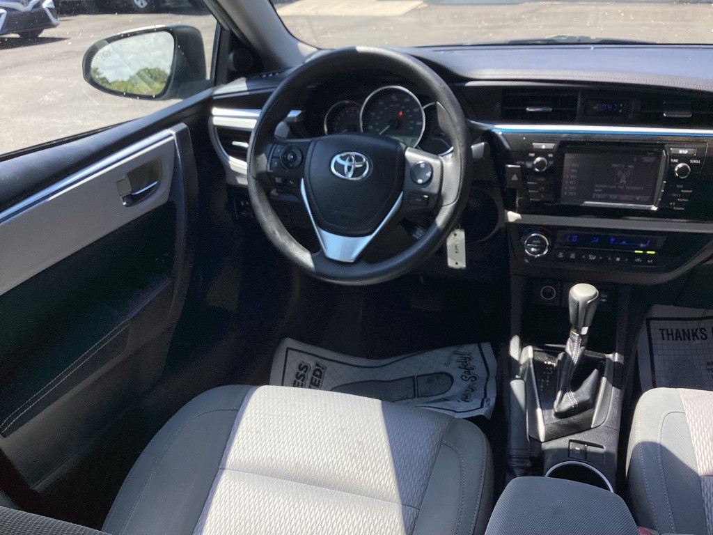 2014 Toyota Corolla Image 16