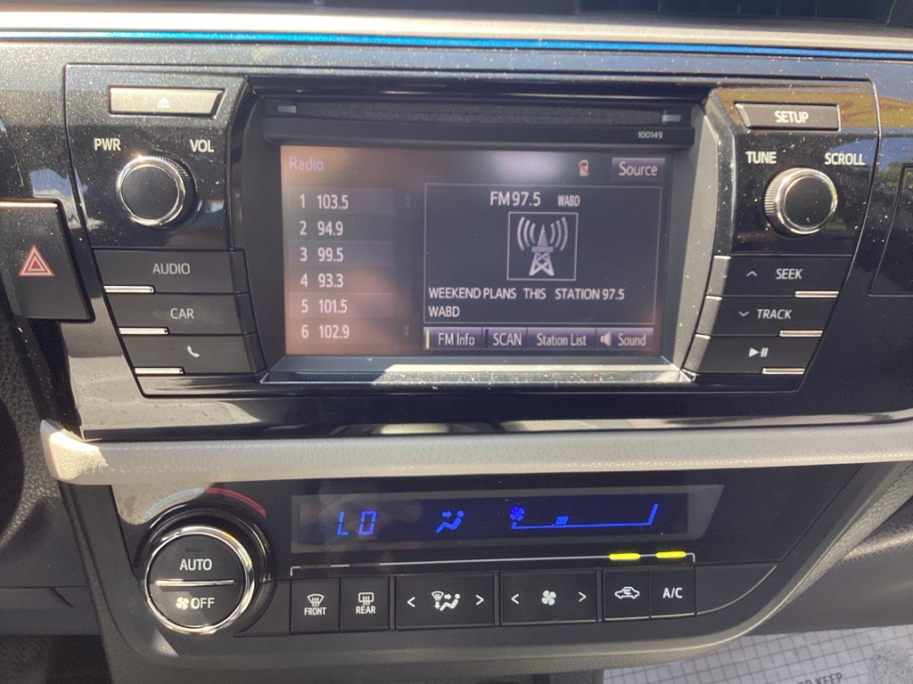 2014 Toyota Corolla Image 18