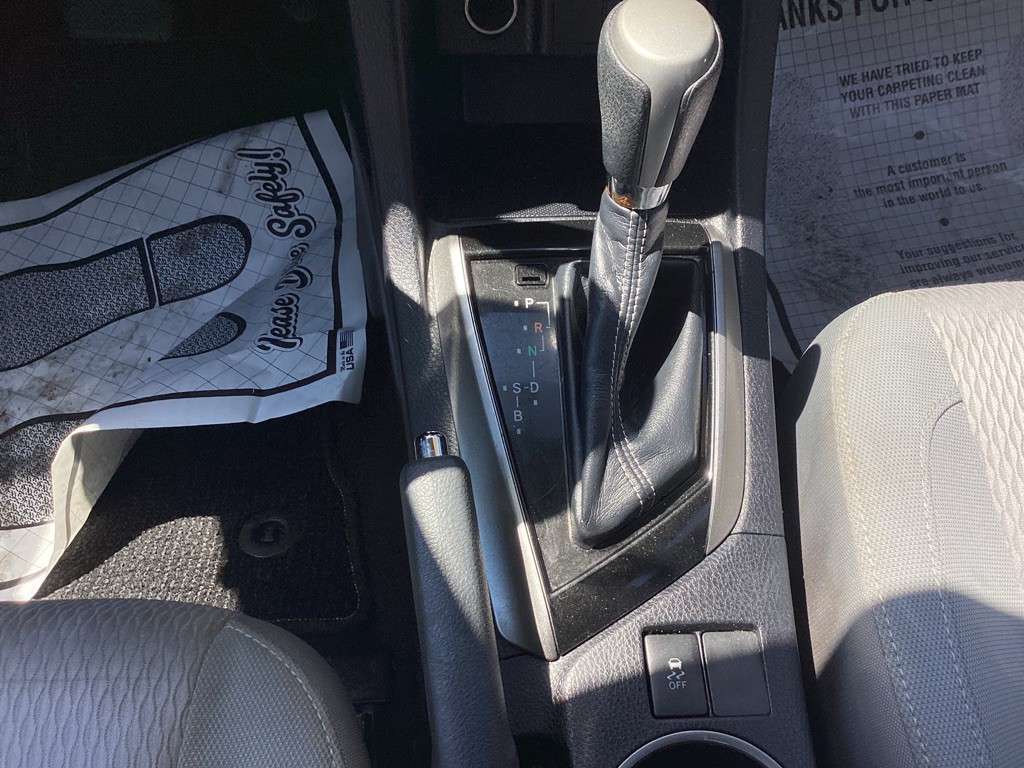 2014 Toyota Corolla Image 19