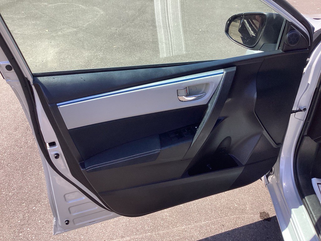 2014 Toyota Corolla Image 24