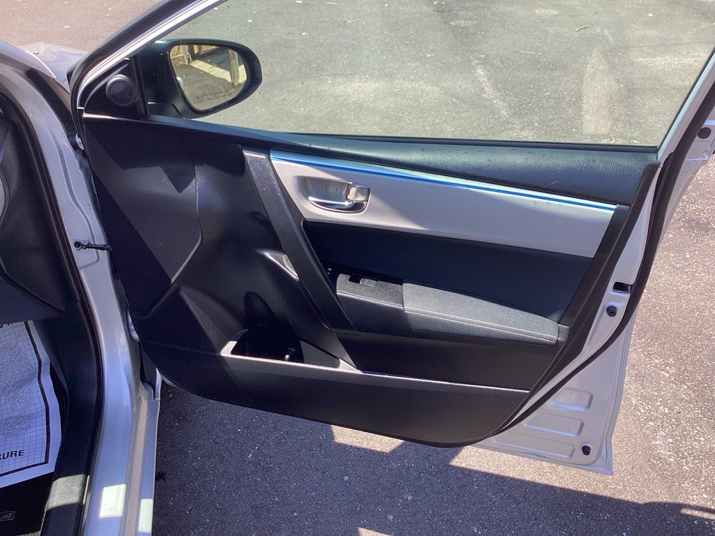 2014 Toyota Corolla Image 27