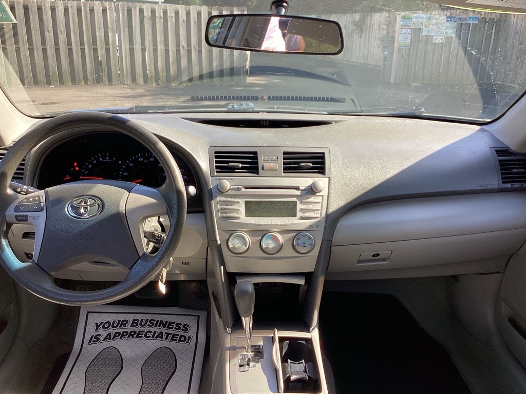 2011 Toyota Camry Image 15