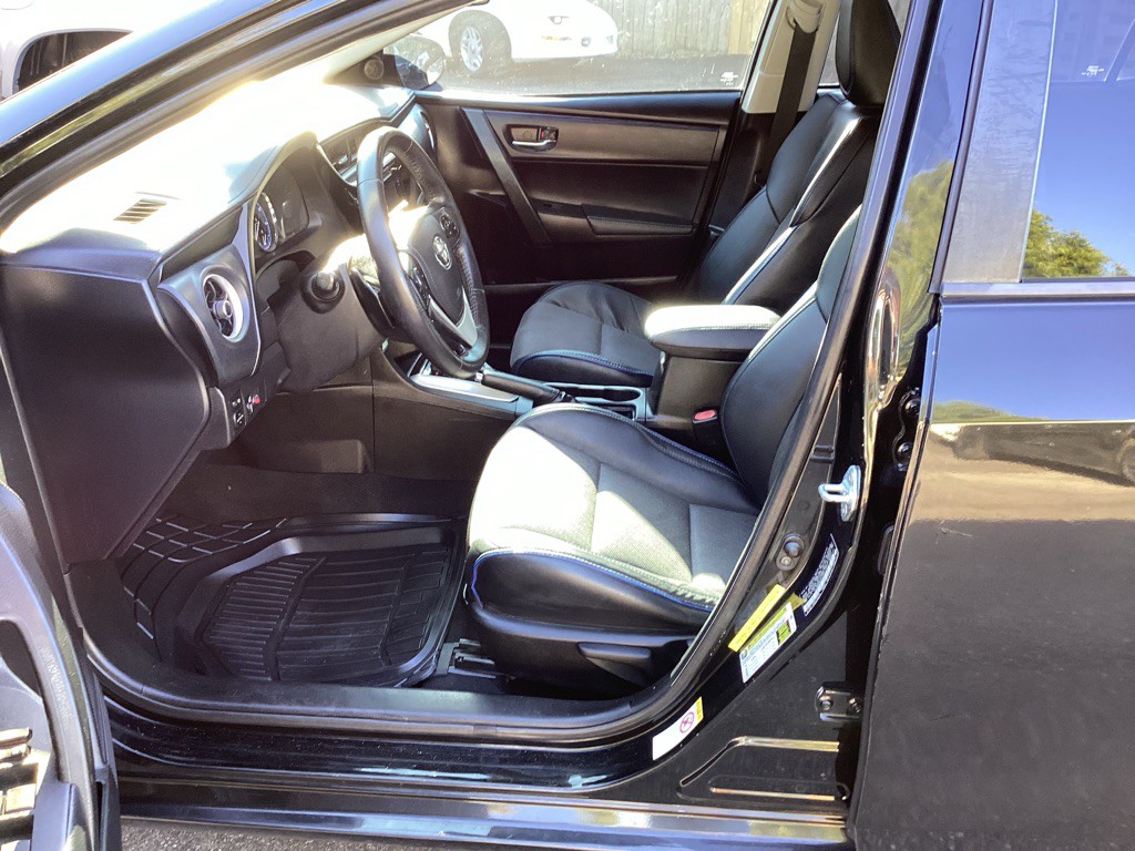 2018 Toyota Corolla Image 9
