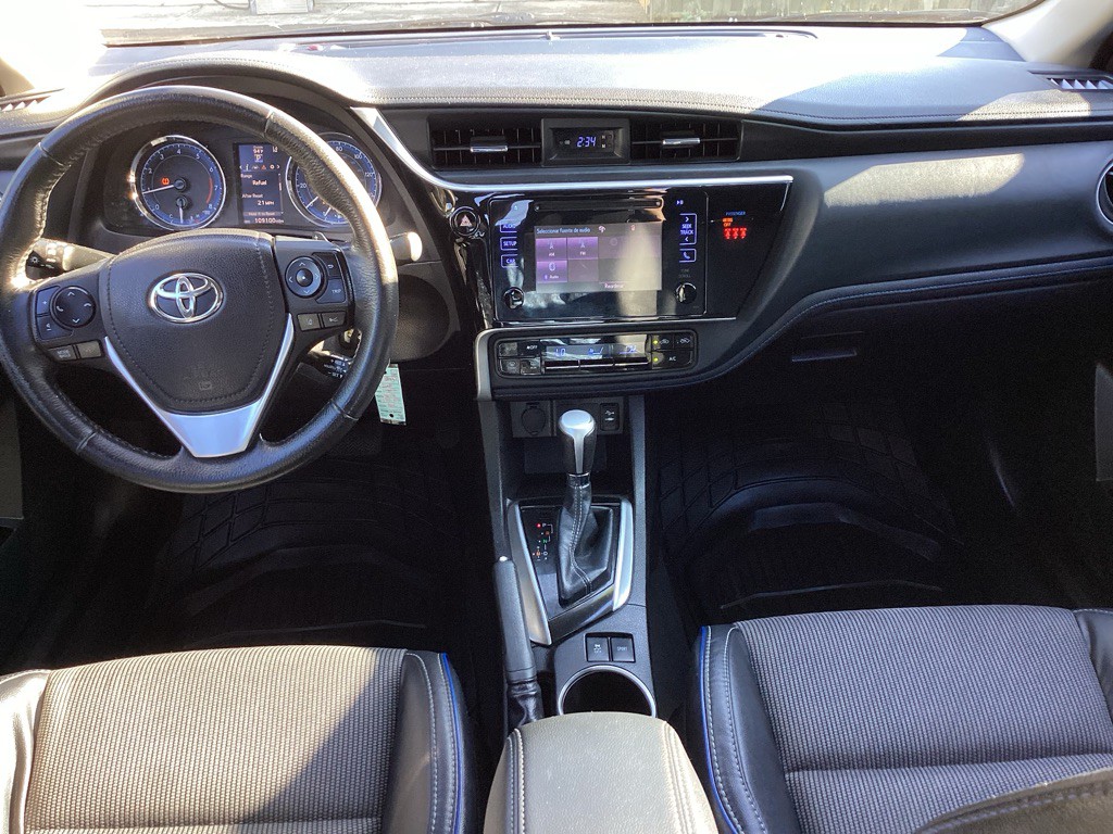 2018 Toyota Corolla Image 15