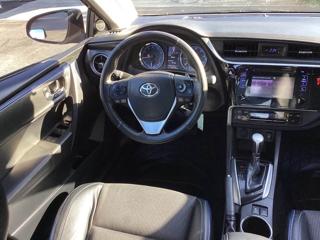 2018 Toyota Corolla Image 16