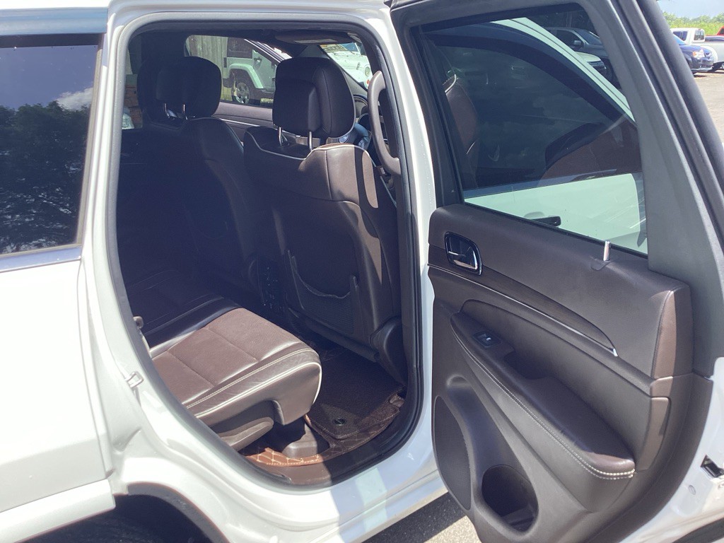 2019 Jeep Grand Cherokee Image 11