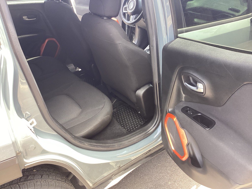 2018 Jeep Renegade Image 12