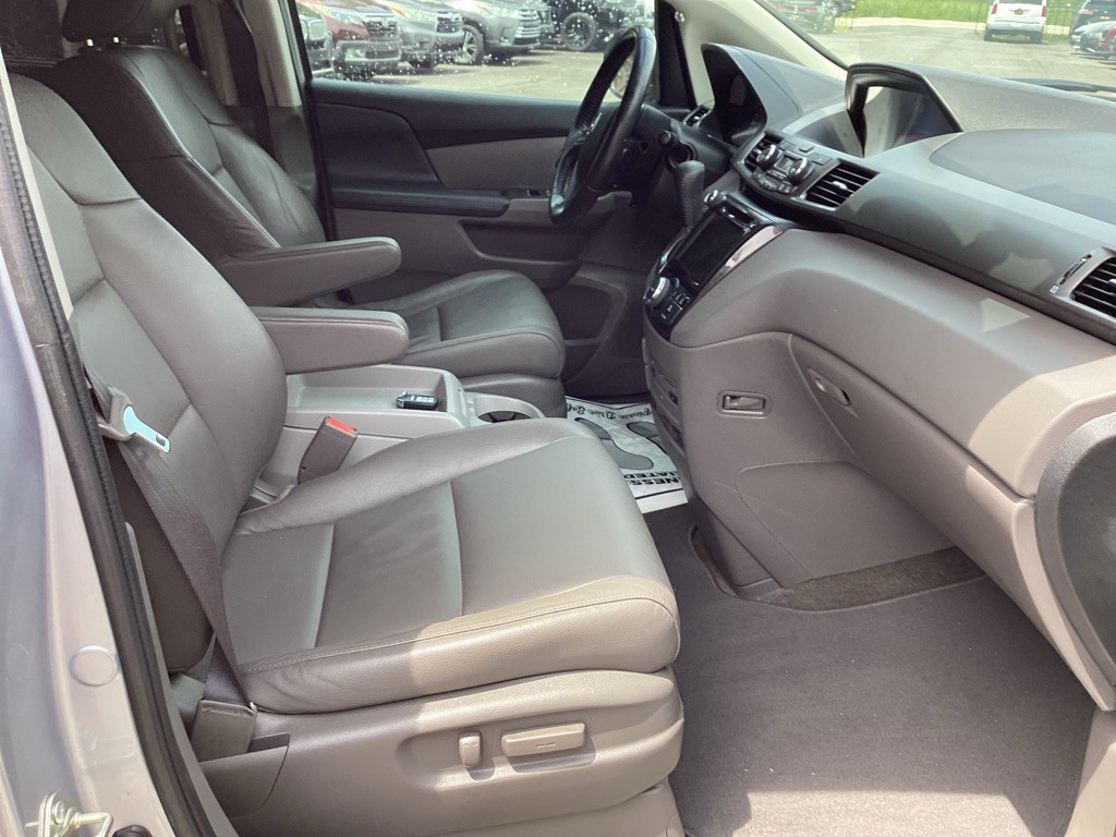 2016 Honda Odyssey Image 9