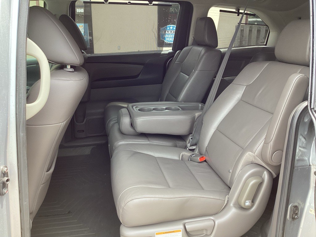 2016 Honda Odyssey Image 10