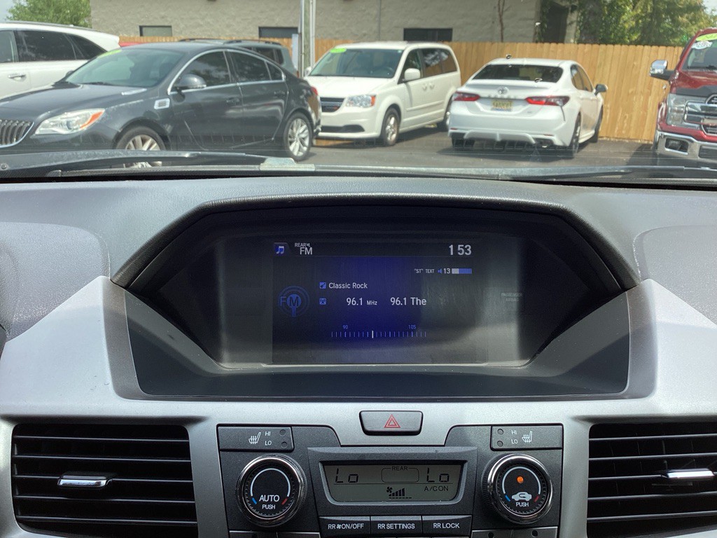 2016 Honda Odyssey Image 20