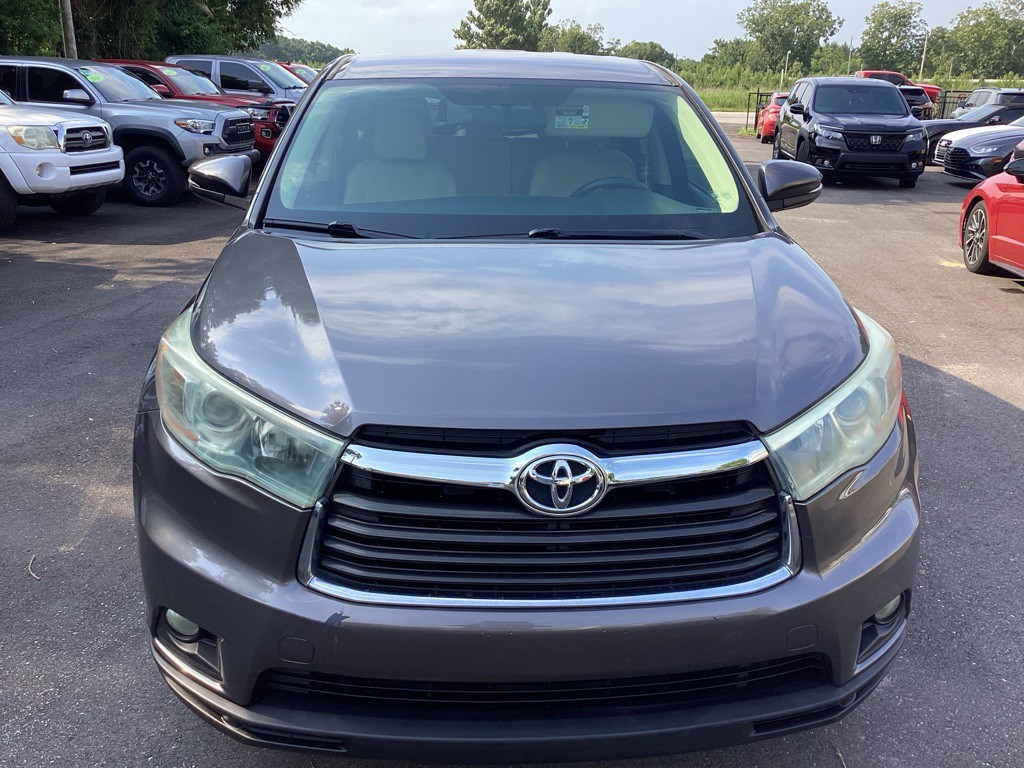 2016 Toyota Highlander Image 2