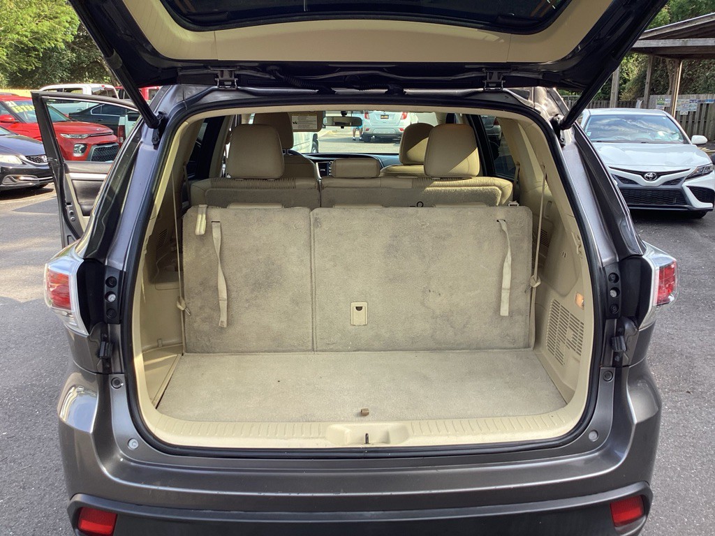 2016 Toyota Highlander Image 20