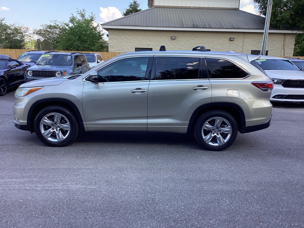 2016 Toyota Highlander Image 4