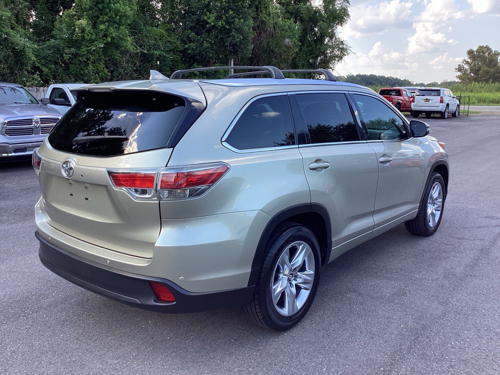 2016 Toyota Highlander Image 7