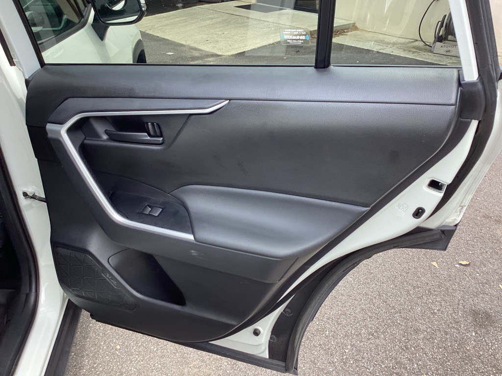 2022 Toyota Rav4 Image 28