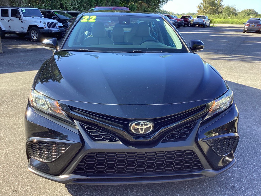 2022 Toyota Camry Image 2