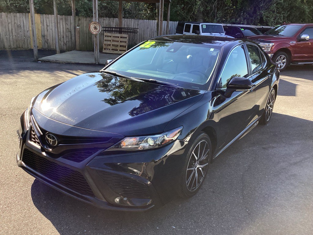 2022 Toyota Camry Image 3