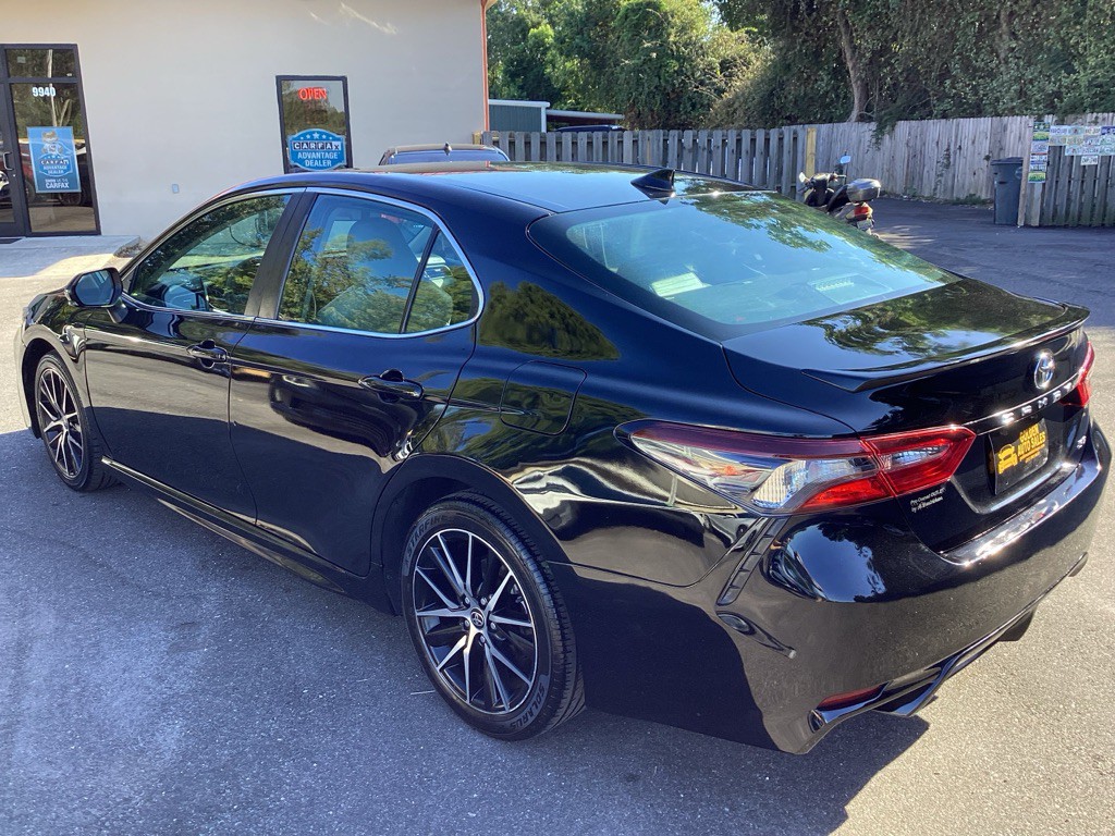 2022 Toyota Camry Image 5