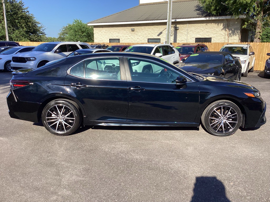 2022 Toyota Camry Image 8
