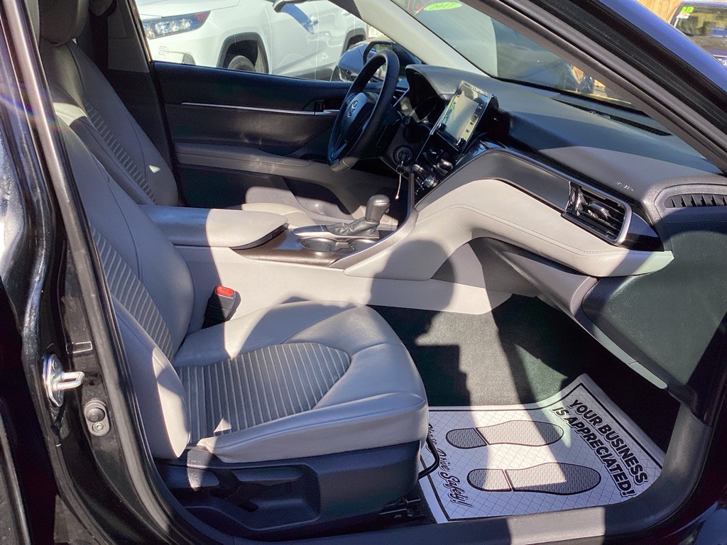 2022 Toyota Camry Image 10