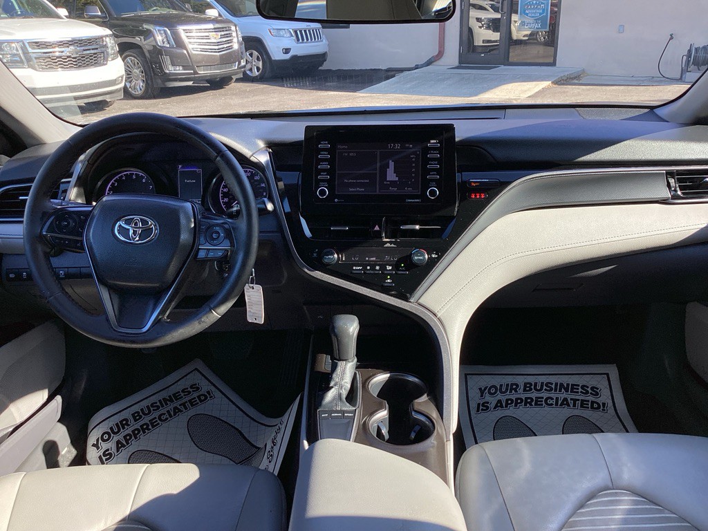 2022 Toyota Camry Image 13