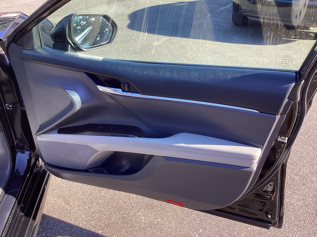 2022 Toyota Camry Image 25