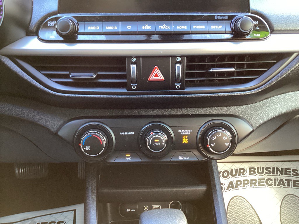 2020 Kia Forte Image 17