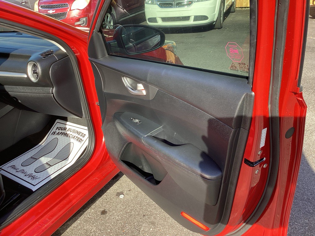 2020 Kia Forte Image 24