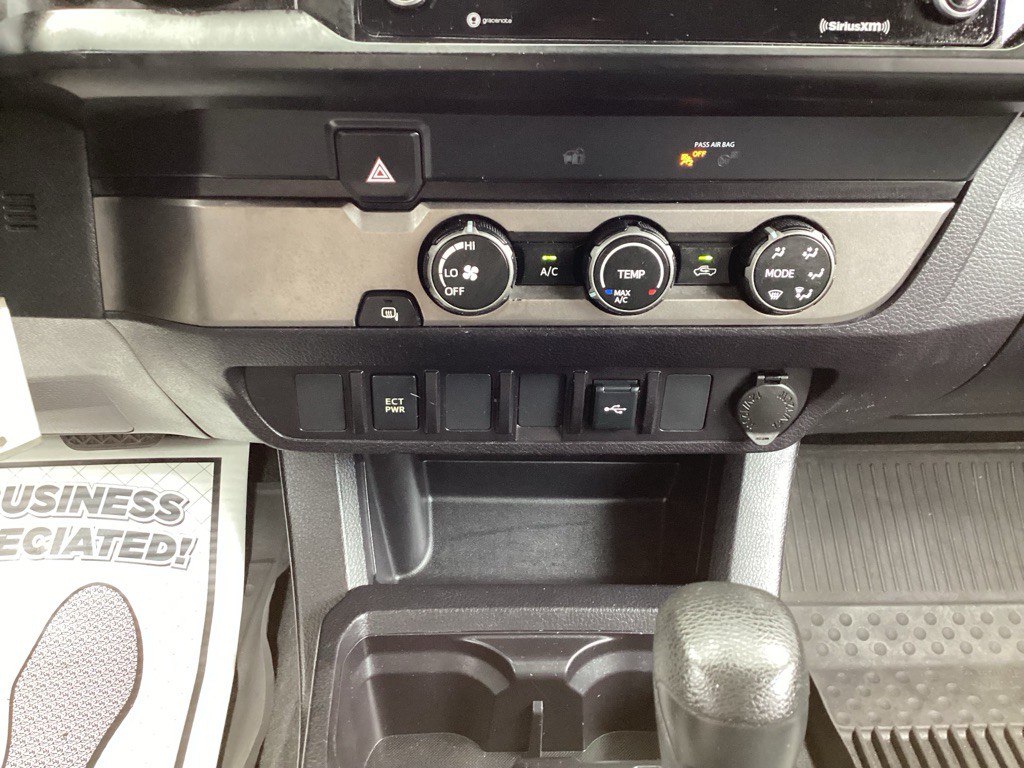 2021 Toyota Tacoma Image 17